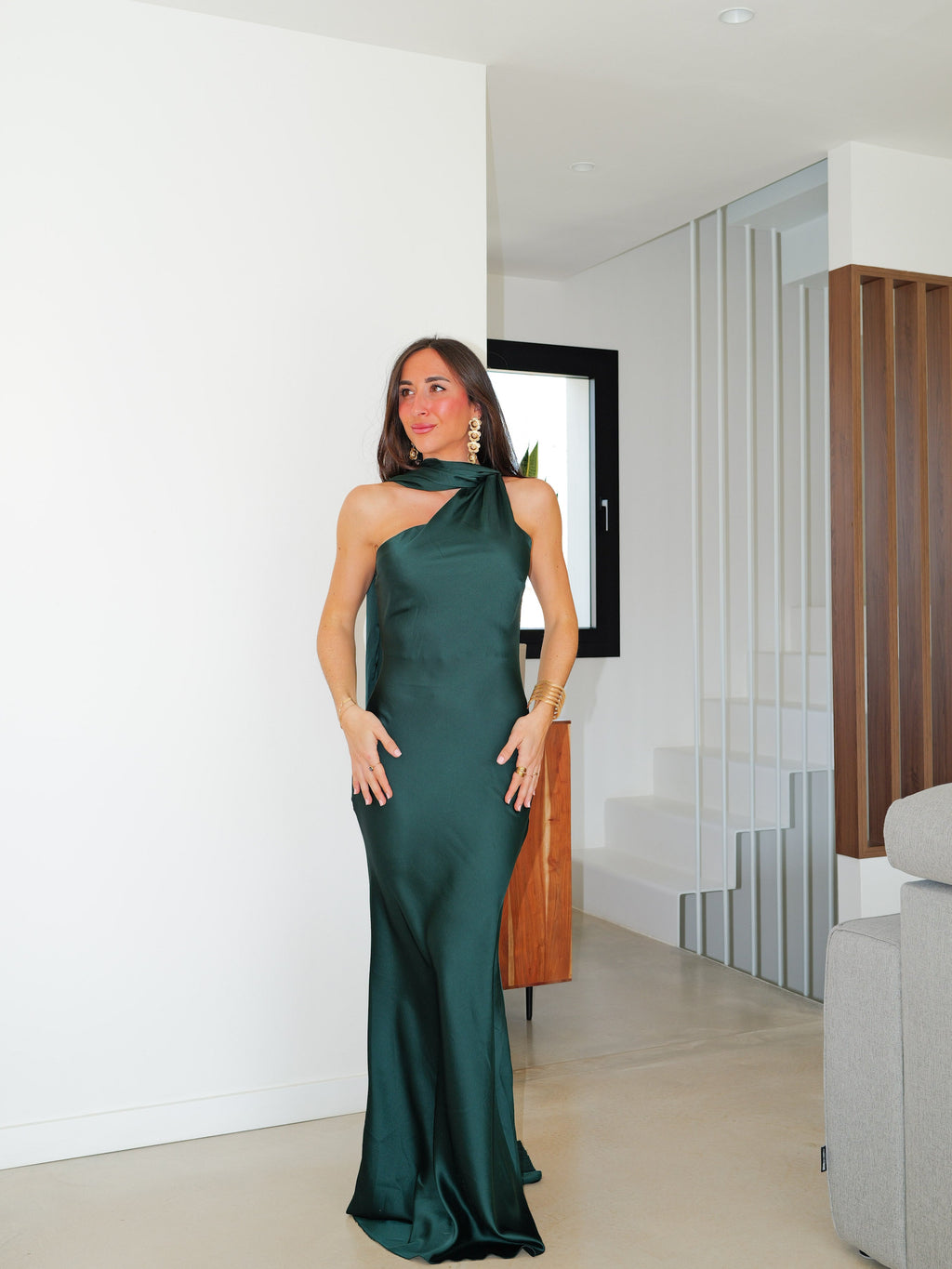 Vestido largo raso choker botella