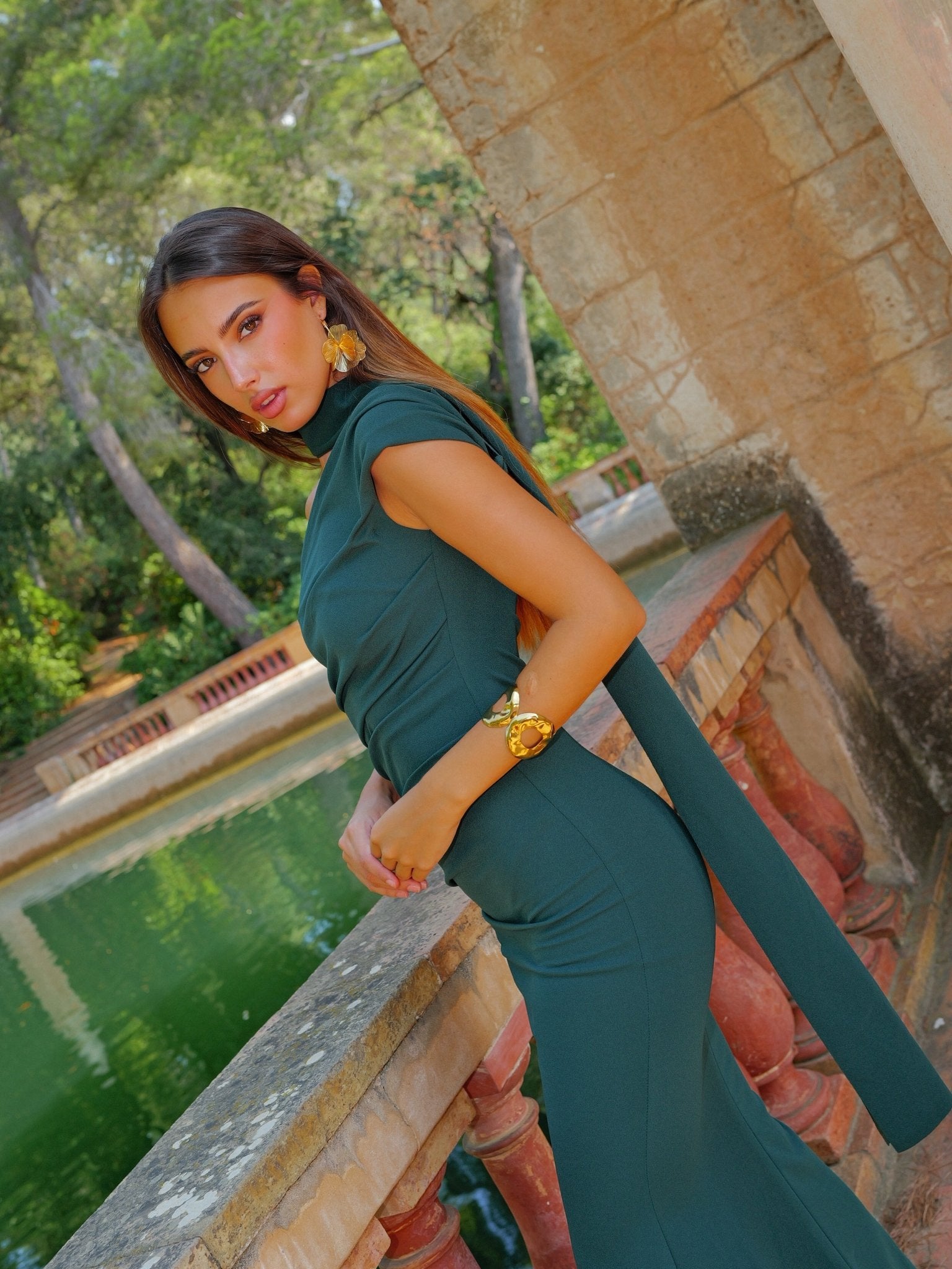 Vestido choker frunce asimétrico botella