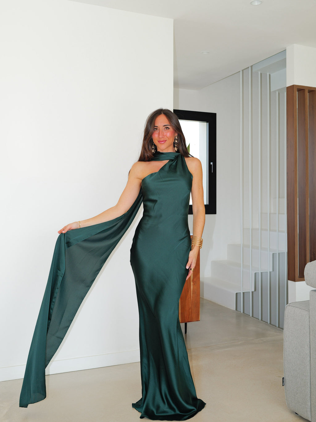 Vestido largo raso choker botella
