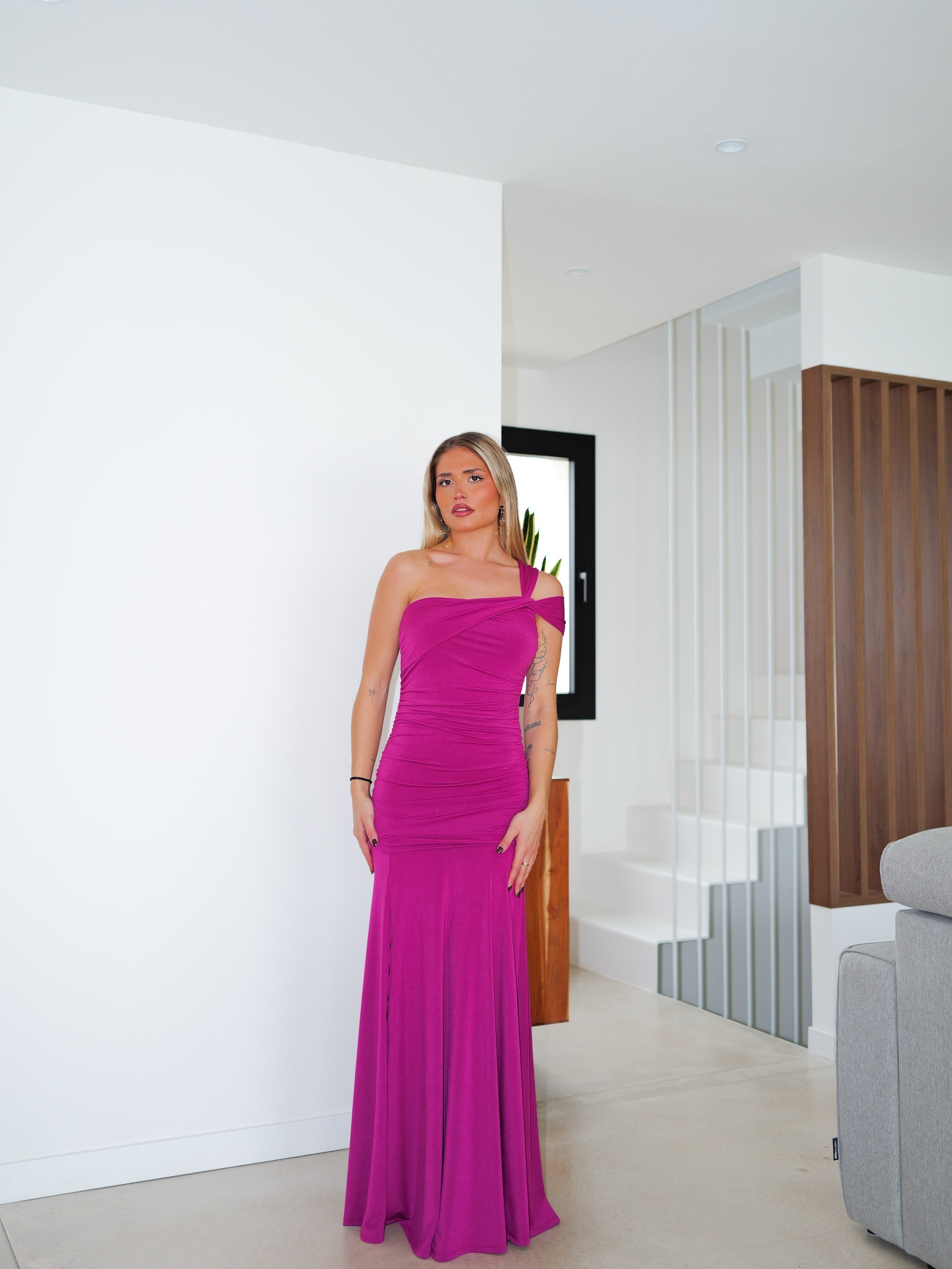 Vestido asim tirante nudo amarena