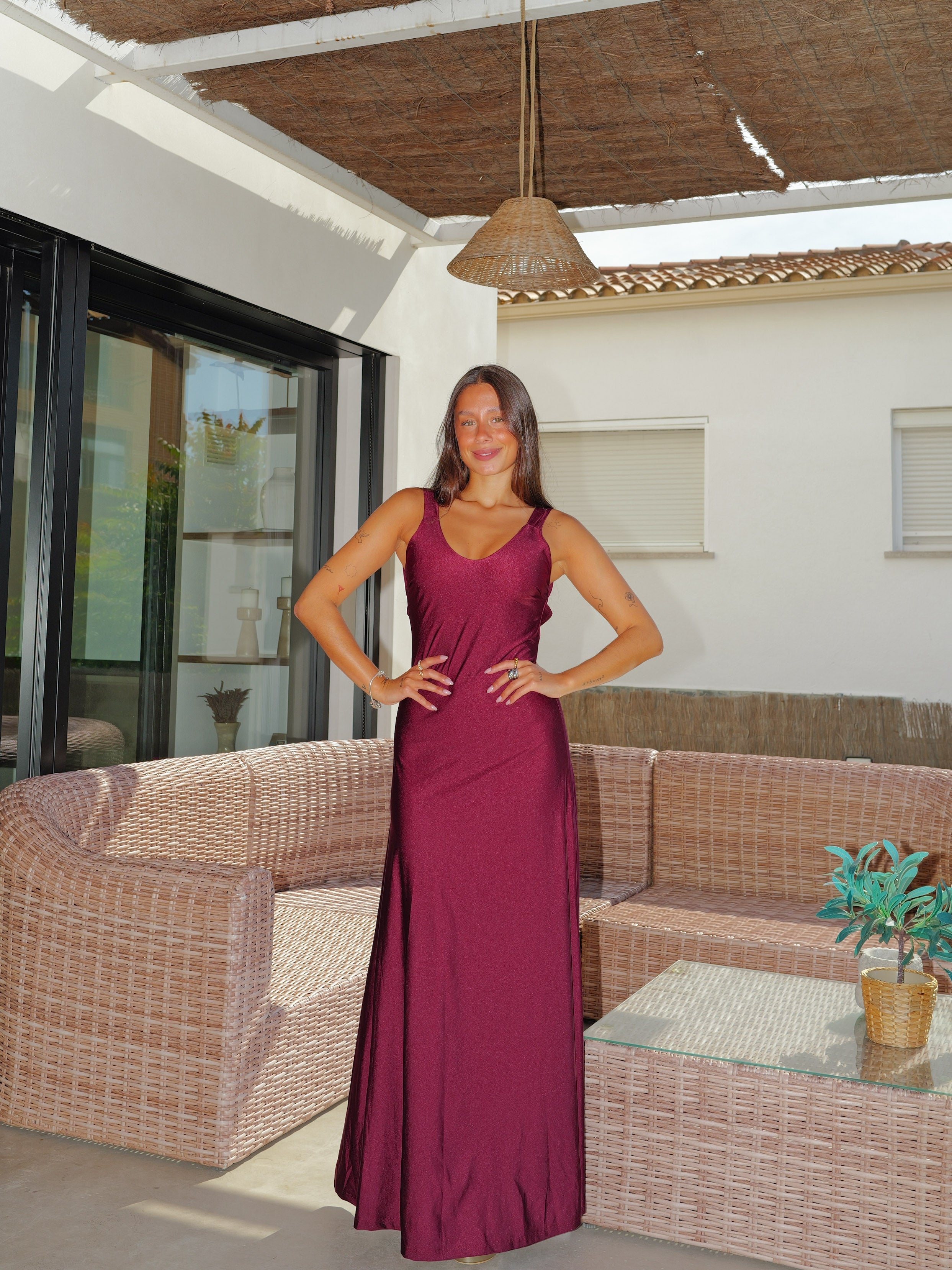 Vestido espalda cruzada vuelo burdeos