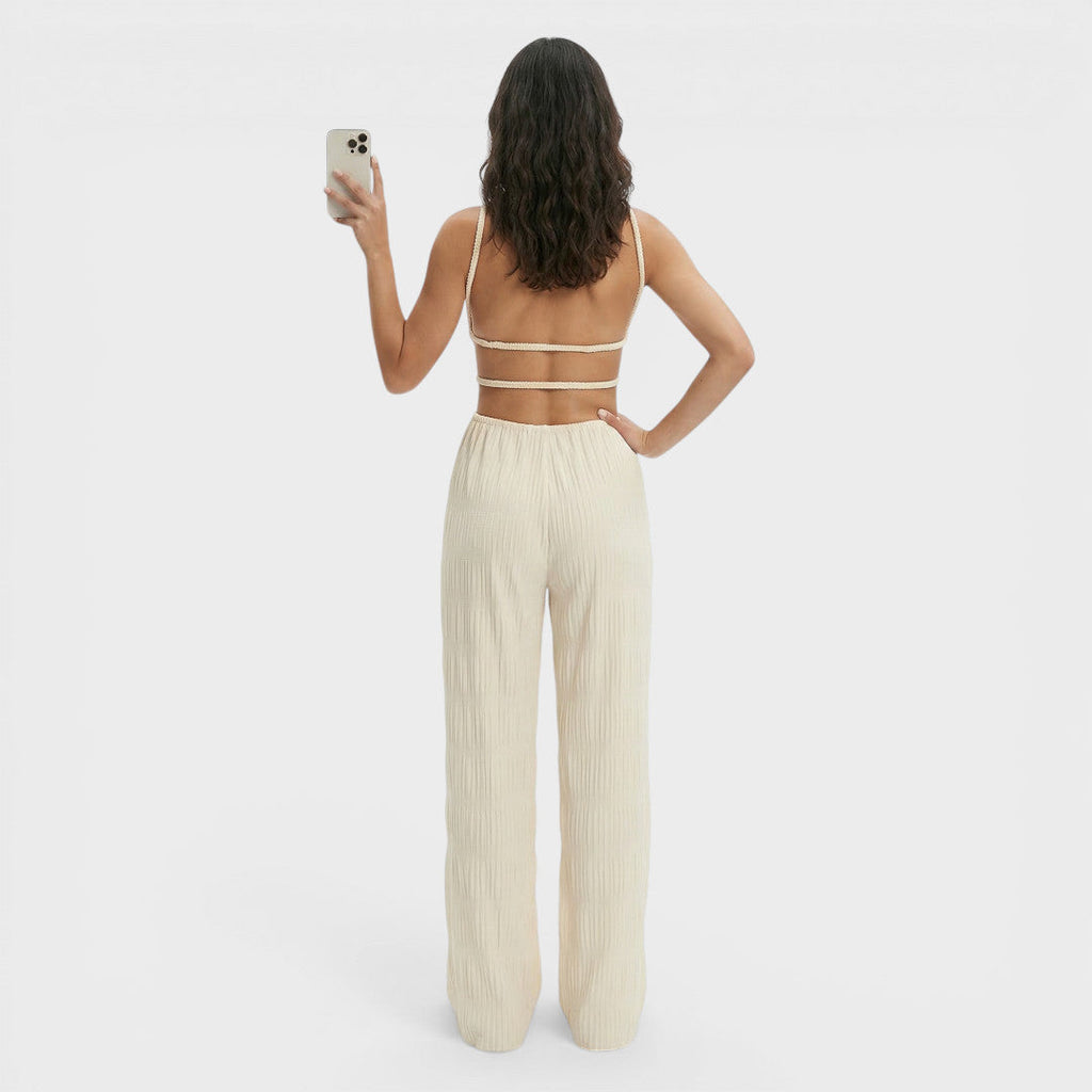 Mono Mujer Espalda Abierta Pierna Ancha